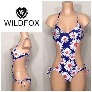 New. WILDFOX Patriotic Daisy monokini. NWOT